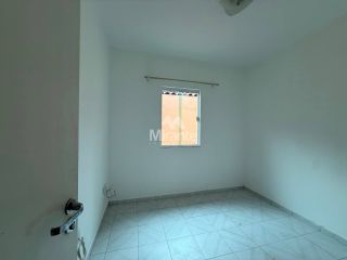 Casa Para Alugar com 3 quartos sendo 1 suíte no bairro Santa Mônica em Feira De Santana