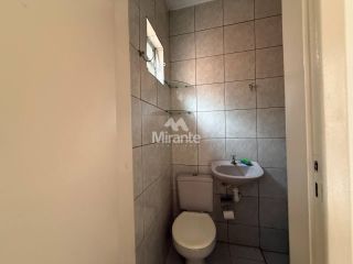 Casa Para Alugar com 3 quartos sendo 1 suíte no bairro Santa Mônica em Feira De Santana