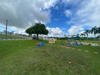 Lote / Terreno de Condomínio Para Vender no bairro Lagoa Salgada em Feira De Santana