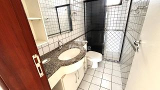 Apartamento Para Alugar com 3 quartos sendo 1 suíte no bairro Ponto Central em Feira De Santana
