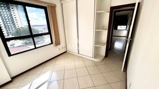 Apartamento Para Alugar com 3 quartos sendo 1 suíte no bairro Ponto Central em Feira De Santana