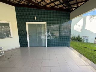Casa de Condomínio Para Vender com 3 quartos sendo 3 suítes no bairro Parque Getúlio Vargas em Feira De Santana