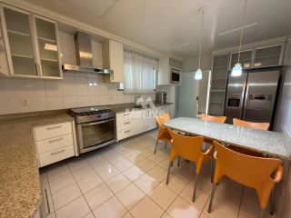 Casa de Condomínio Para Vender com 3 quartos sendo 3 suítes no bairro Parque Getúlio Vargas em Feira De Santana