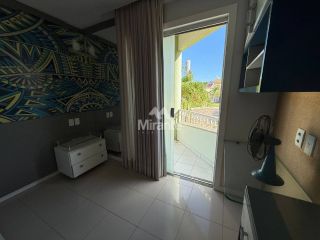 Casa de Condomínio Para Vender com 3 quartos sendo 3 suítes no bairro Parque Getúlio Vargas em Feira De Santana