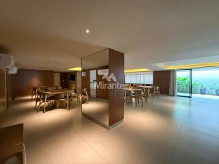 Apartamento Para Vender com 3 quartos sendo 3 suítes no bairro Santa Mônica em Feira De Santana