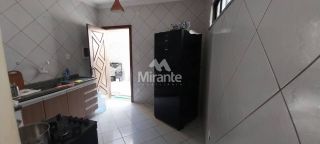 Casa Para Vender com 3 quartos sendo 2 suítes no bairro Santa Mônica em Feira De Santana