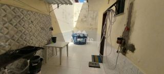 Casa Para Vender com 3 quartos sendo 2 suítes no bairro Santa Mônica em Feira De Santana