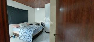 Casa Para Vender com 3 quartos sendo 2 suítes no bairro Santa Mônica em Feira De Santana
