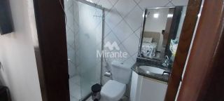 Casa Para Vender com 3 quartos sendo 2 suítes no bairro Santa Mônica em Feira De Santana