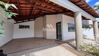 Casa de Condomínio Para Vender com 3 quartos sendo 1 suíte no bairro Muchila em Feira De Santana