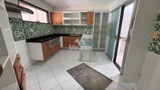 Casa de Condomínio Para Vender com 3 quartos sendo 1 suíte no bairro Muchila em Feira De Santana