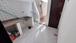 Casa de Condomínio Para Vender com 3 quartos sendo 1 suíte no bairro Muchila em Feira De Santana