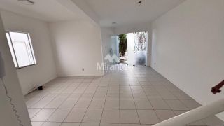Casa de Condomínio Para Vender com 3 quartos sendo 1 suíte no bairro Brasília em Feira De Santana