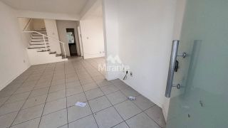 Casa de Condomínio Para Vender com 3 quartos sendo 1 suíte no bairro Brasília em Feira De Santana
