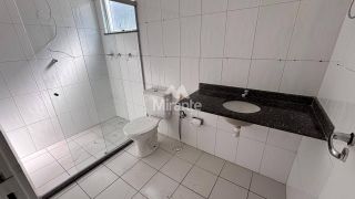Casa de Condomínio Para Vender com 3 quartos sendo 1 suíte no bairro Brasília em Feira De Santana