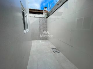 Casa de Condomínio Para Alugar com 3 quartos sendo 2 suítes no bairro Sim em Feira De Santana