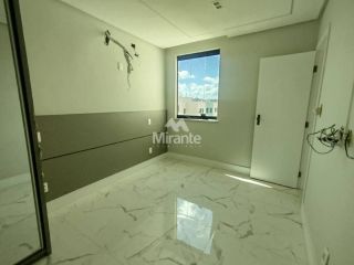Apartamento Para Alugar com 3 quartos sendo 1 suíte no bairro Muchila em Feira De Santana
