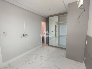 Apartamento Para Alugar com 3 quartos sendo 1 suíte no bairro Muchila em Feira De Santana