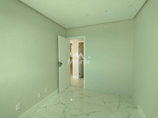 Apartamento Para Alugar com 3 quartos sendo 1 suíte no bairro Muchila em Feira De Santana