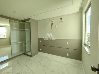Apartamento Para Alugar com 3 quartos sendo 1 suíte no bairro Muchila em Feira De Santana