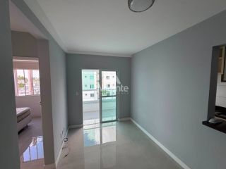 Apartamento Para Alugar com 2 quartos no bairro Sim em Feira De Santana