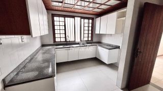 Casa Para Vender com 4 quartos sendo 3 suítes no bairro Sim em Feira De Santana