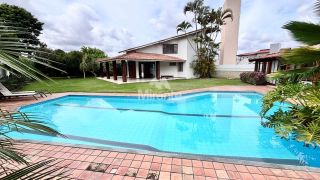 Casa Para Alugar com 4 quartos sendo 3 suítes no bairro Sim em Feira De Santana