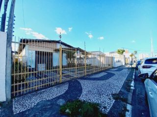 Casa Para Vender com 3 quartos sendo 1 suíte no bairro Centro em Feira De Santana