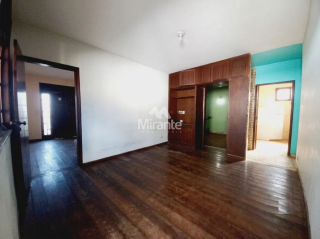 Casa Para Vender com 3 quartos sendo 1 suíte no bairro Centro em Feira De Santana