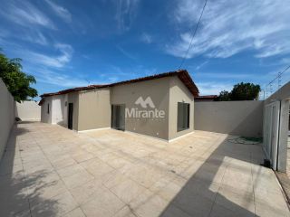 Casa Para Vender com 3 quartos sendo 1 suíte no bairro Jardim Acácia em Feira De Santana