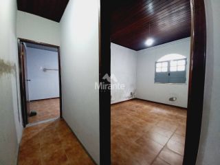 Casa Para Alugar com 4 quartos sendo 1 suíte no bairro Ponto Central em Feira De Santana