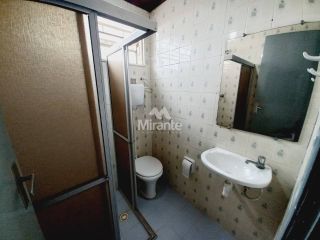 Casa Para Alugar com 4 quartos sendo 1 suíte no bairro Ponto Central em Feira De Santana
