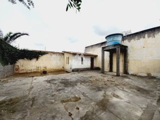 Casa Para Alugar com 4 quartos sendo 1 suíte no bairro Ponto Central em Feira De Santana