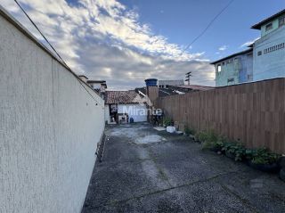 Casa Para Vender com 5 quartos no bairro Tomba em Feira De Santana