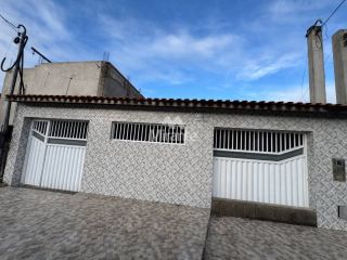 Casa Para Vender com 3 quartos sendo 1 suíte no bairro Tomba em Feira De Santana