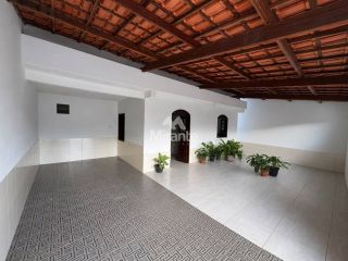 Casa Para Vender com 3 quartos sendo 1 suíte no bairro Tomba em Feira De Santana