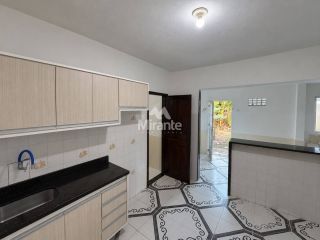 Casa Para Vender com 3 quartos sendo 1 suíte no bairro Tomba em Feira De Santana