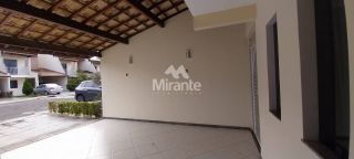 Casa de Condomínio Para Alugar com 3 quartos sendo 1 suíte no bairro Santa Mônica em Feira De Santana