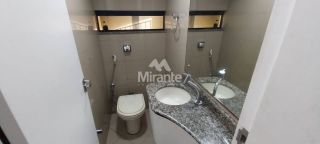 Casa de Condomínio Para Alugar com 3 quartos sendo 1 suíte no bairro Santa Mônica em Feira De Santana