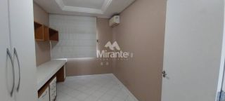 Casa de Condomínio Para Alugar com 3 quartos sendo 1 suíte no bairro Santa Mônica em Feira De Santana