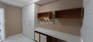 Casa de Condomínio Para Alugar com 3 quartos sendo 1 suíte no bairro Santa Mônica em Feira De Santana