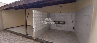 Casa de Condomínio Para Alugar com 3 quartos sendo 1 suíte no bairro Santa Mônica em Feira De Santana