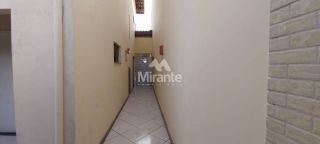 Casa de Condomínio Para Alugar com 3 quartos sendo 1 suíte no bairro Santa Mônica em Feira De Santana
