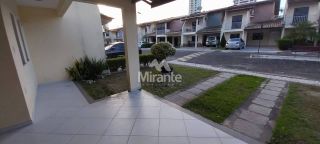 Casa de Condomínio Para Vender com 3 quartos 1 suíte no bairro Santa Mônica em Feira De Santana