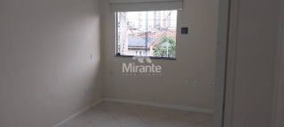 Casa de Condomínio Para Vender com 3 quartos 1 suíte no bairro Santa Mônica em Feira De Santana