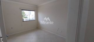 Casa de Condomínio Para Vender com 3 quartos 1 suíte no bairro Santa Mônica em Feira De Santana