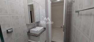 Casa de Condomínio Para Vender com 3 quartos 1 suíte no bairro Santa Mônica em Feira De Santana