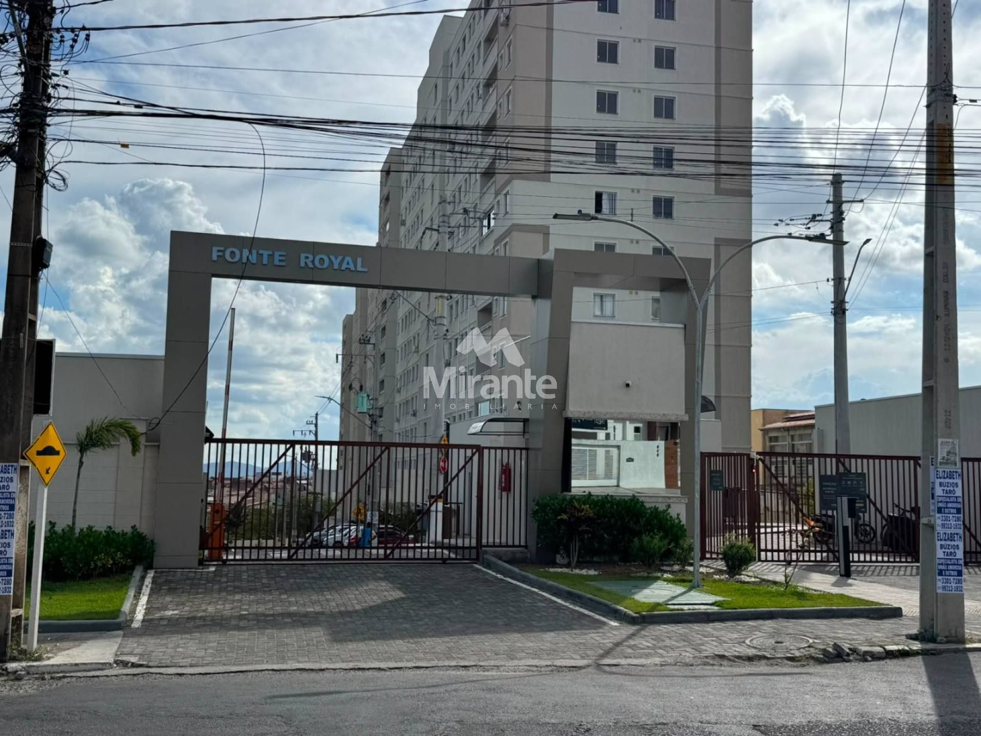 Apartamento Para Alugar com 2 quartos no bairro Muchila em Feira De Santana