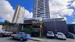 Apartamento Para Alugar com 3 quartos sendo 1 suíte no bairro Santa Mônica em Feira De Santana