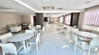 Apartamento Para Alugar com 3 quartos sendo 1 suíte no bairro Santa Mônica em Feira De Santana